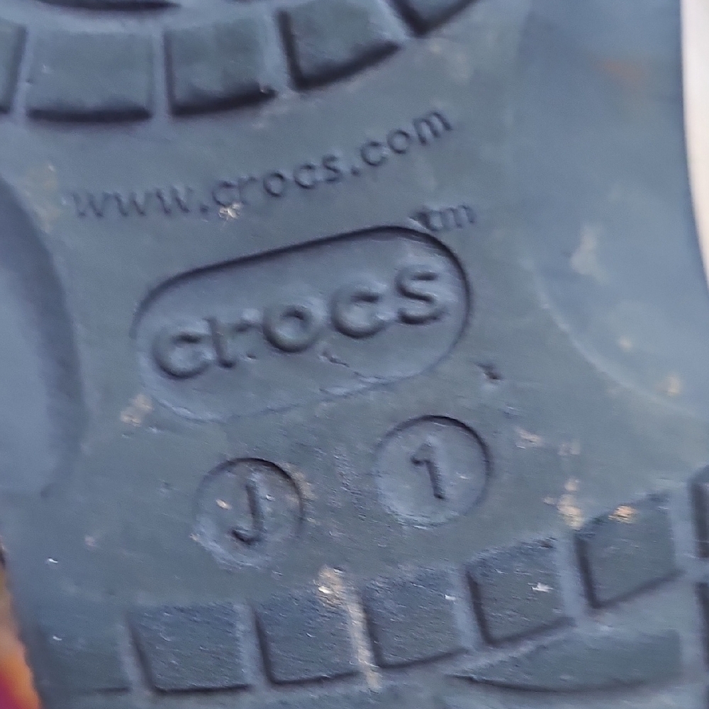 CROCS Black and Yellow Batman Slippers - Picture 2 of 7